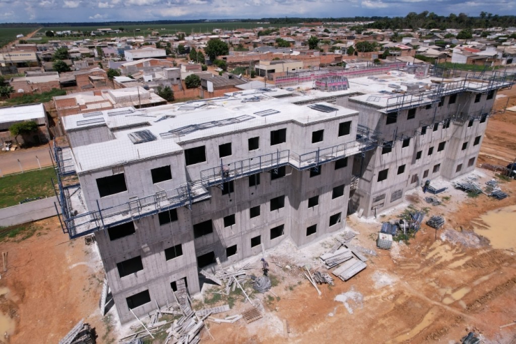 Construção civil impulsiona empregos e abertura de empresas em Sinop em 2026