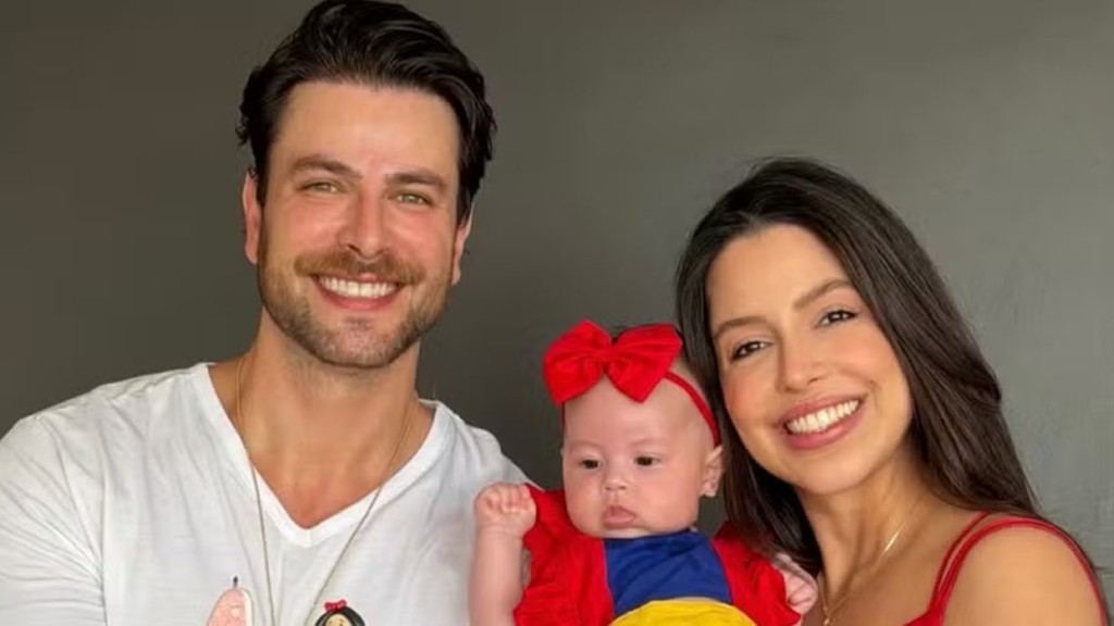Laís Caldas e Gustavo Marsengo celebra mesversário da filha com ensaio: ‘4 meses’