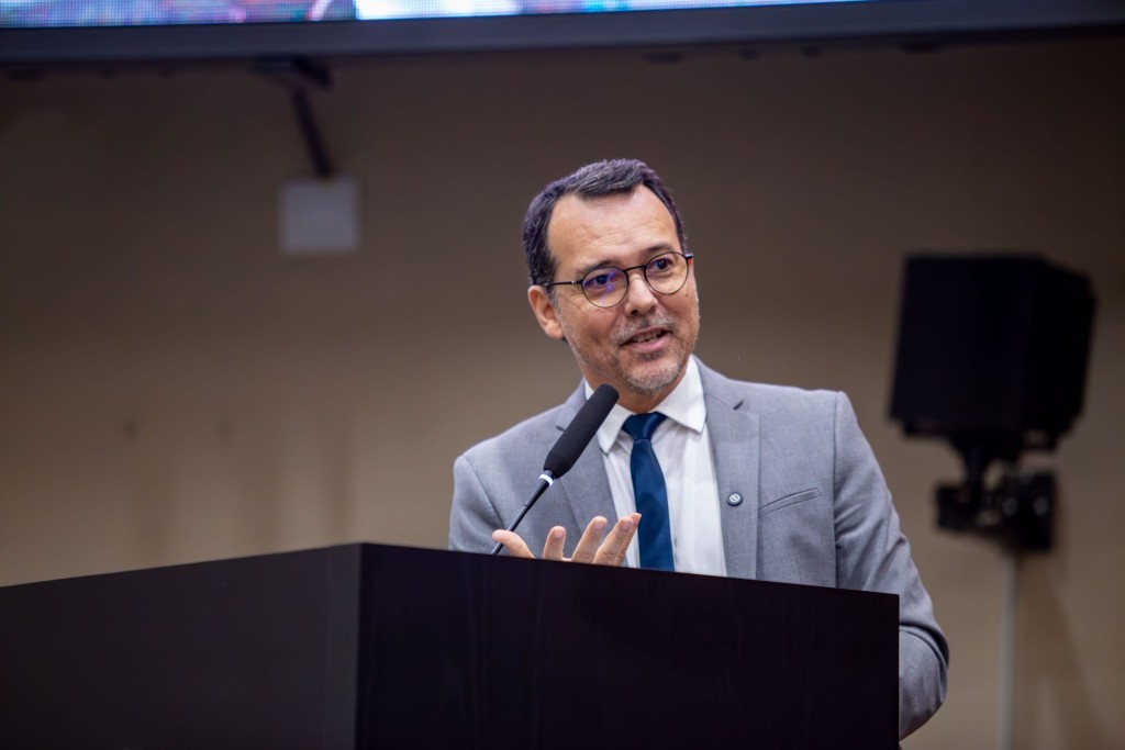 Lúdio destaca relatório da CST de Enfrentamento ao Feminicídio e cobra medidas do governo