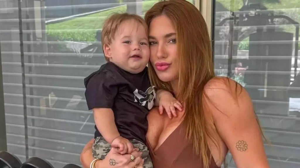 Virginia Fonseca enfrenta ‘perrengue’ para cortar cabelo de José Leonardo nos EUA