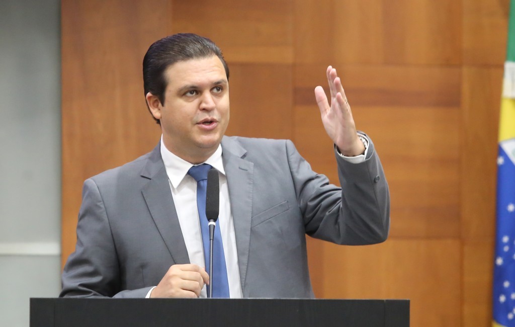 Deputado cobra agilidade na construção de área de escape na Serra de São Vicente e viaduto no Trevão