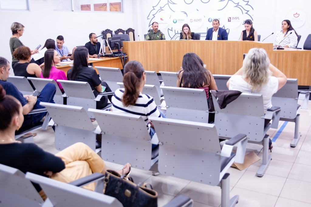 Grupo de Trabalho de proteção animal adere à campanha "Abril Laranja"