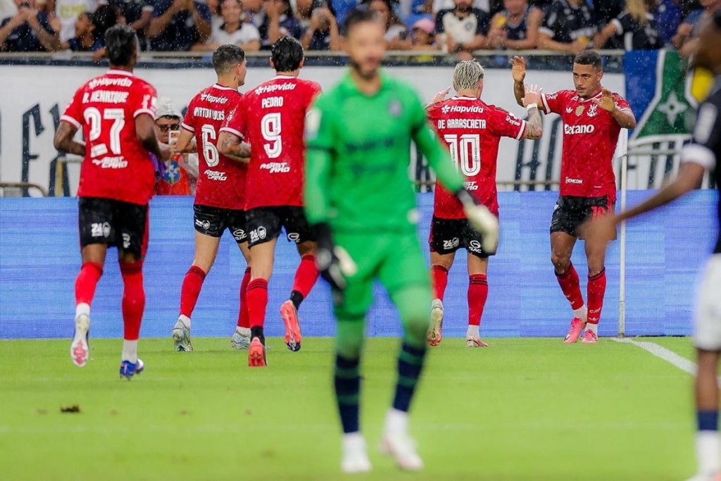Flamengo vence o Remo por 1 a 0 e assume liderança provisória do Brasileirão