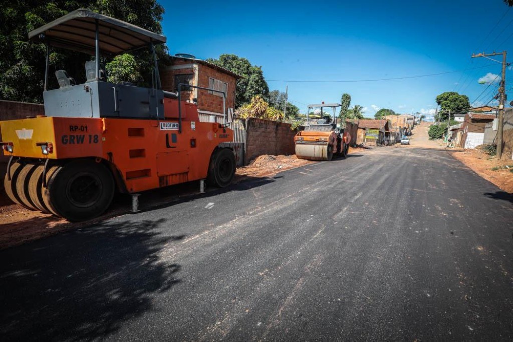 Governo licita obras para asfaltar ruas em mais dois bairros em Cuiabá