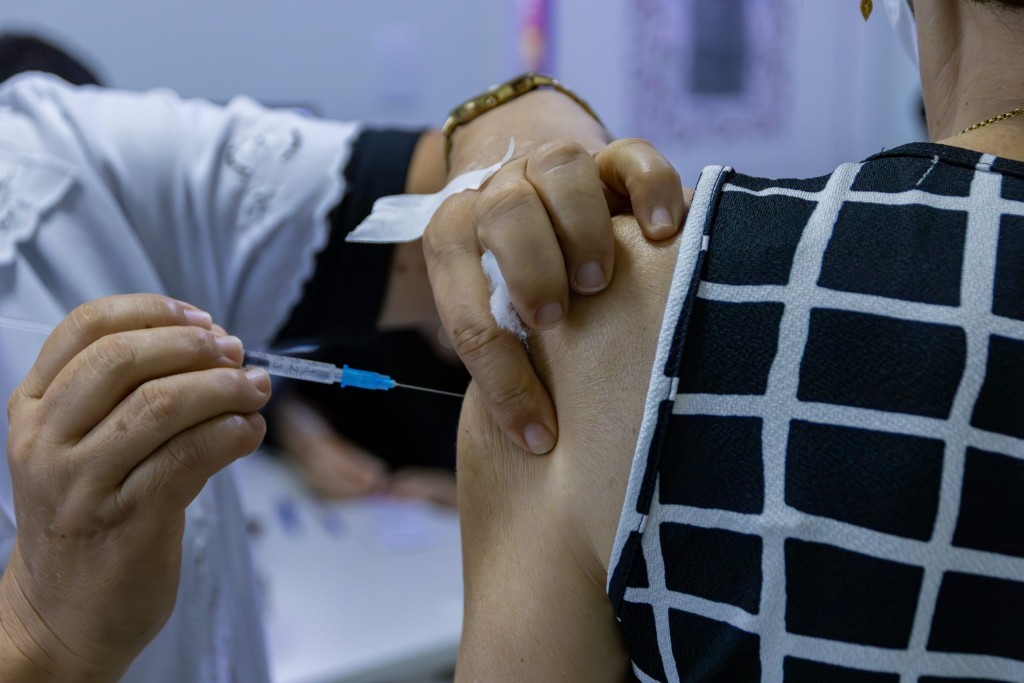 Cuiabá mantém cenário de normalidade para meningite e reforça vacinação na rede municipal