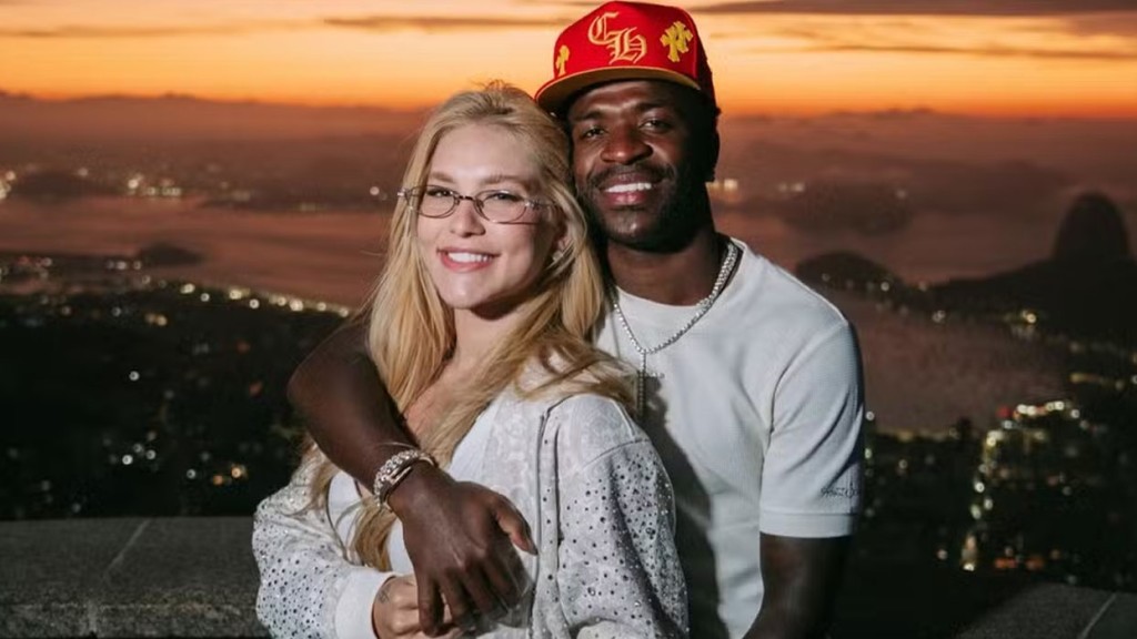Virginia Fonseca visita Cristo Redentor pela primeira vez ao lado de Vini Jr.: ‘Especial!’