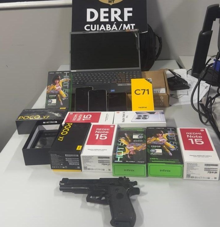 Polícia Civil prende suspeito que estava comercializando celulares furtados de loja na Capital