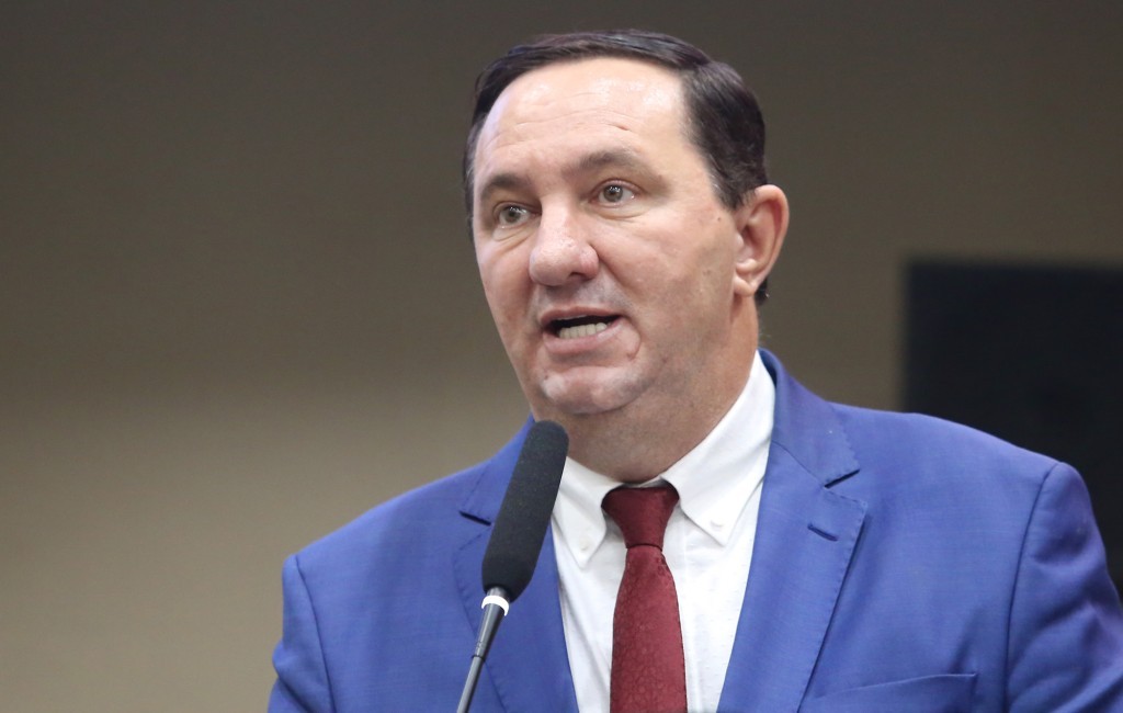 Deputado Barranco cobra governo sobre caos na saúde em Sinop