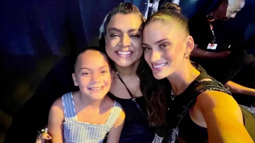 Ex-nora de Preta Gil se emociona ao falar da saudade um ano após morte da cantora