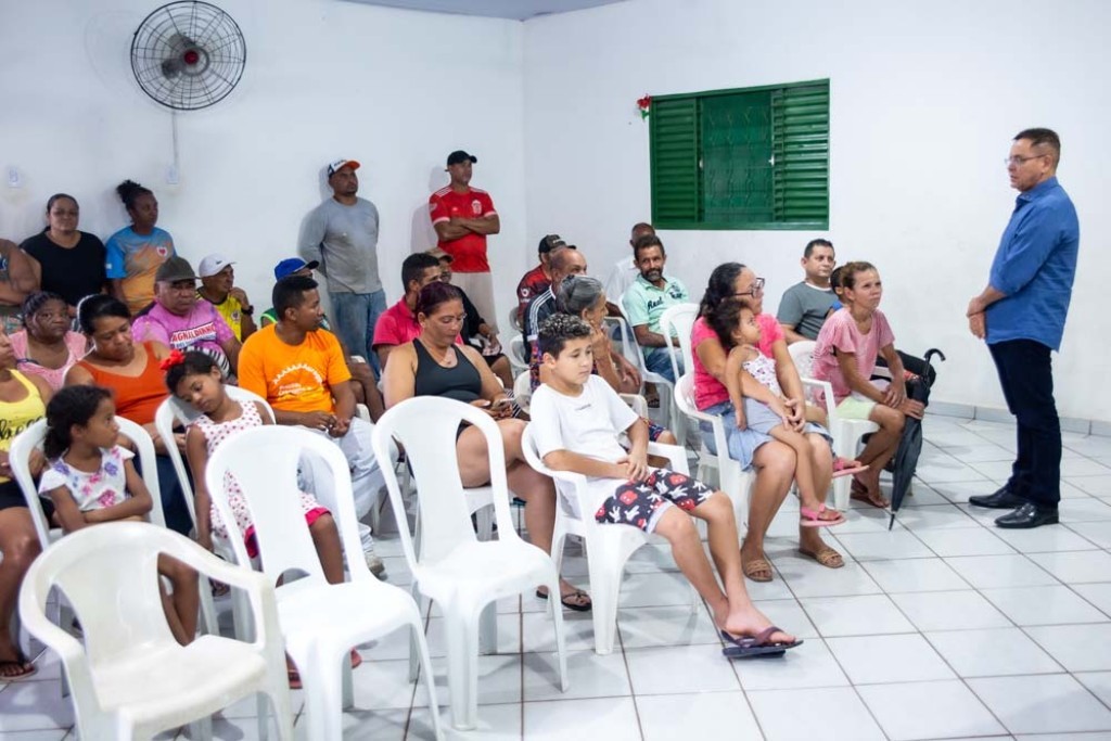 Moradores do São Matheus recebem Botelho e fazem reivindicações