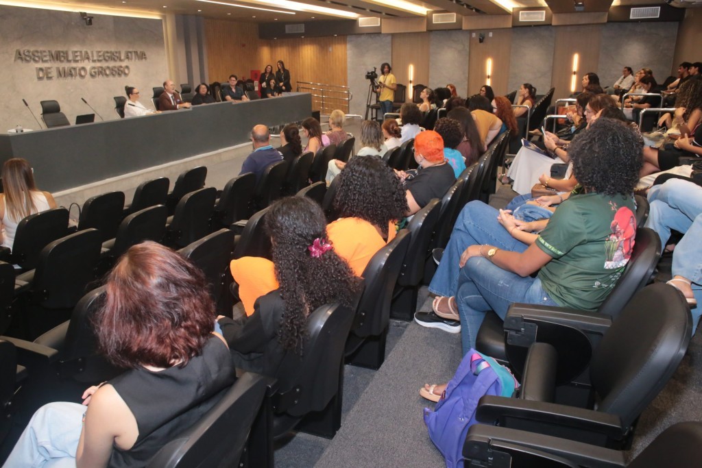 ALMT promove debate sobre protagonismo feminino na ciência