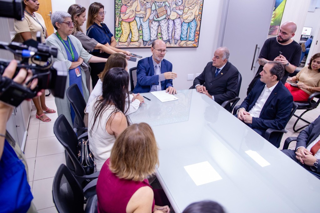 Instalada Frente Parlamentar da Odontologia na ALMT