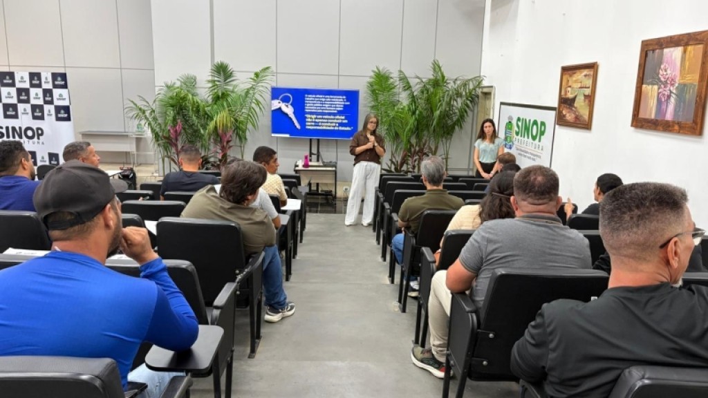 Prefeitura de Sinop inicia ciclo de palestras sobre educação no trânsito para servidores