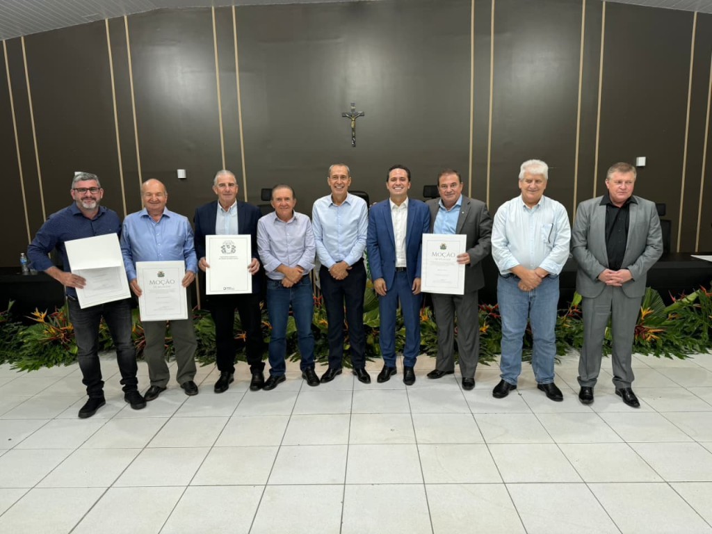 ALMT homenageia personalidades que contribuíram para o desenvolvimento de Lucas do Rio Verde