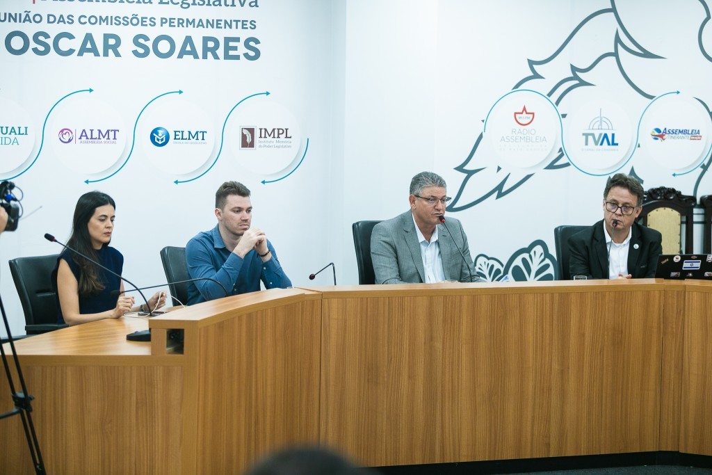 Assembleia debate saneamento e analisa projetos de mobilidade, acessibilidade e infraestrutura em MT