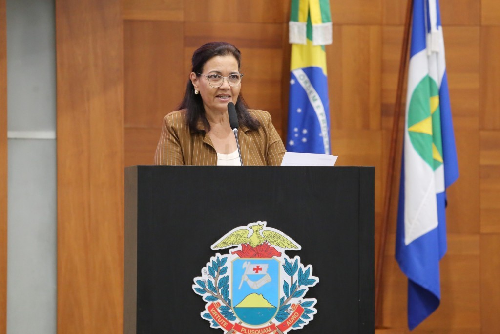 Deputada Marildes Ferreira apela para governo intervir na Santa Casa de Rondonópolis
