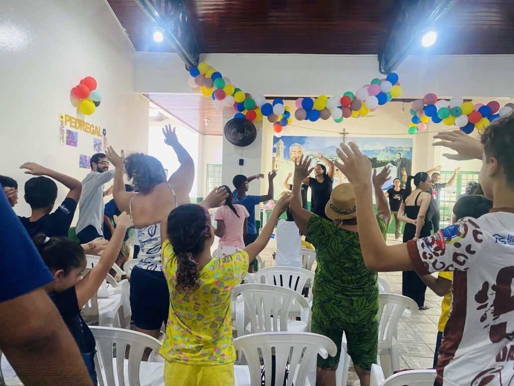 Conexão de Gerações movimenta CCIs de Cuiabá com atividades entre crianças e idosos