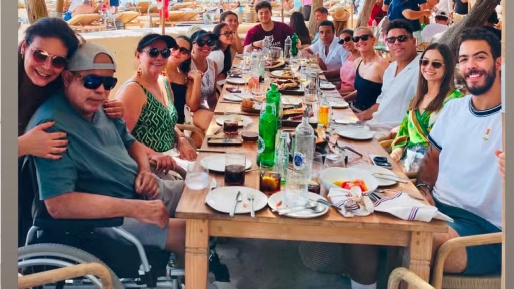 Ronaldo Fenômeno reúne família em almoço durante férias em Ibiza: ‘Minha família’