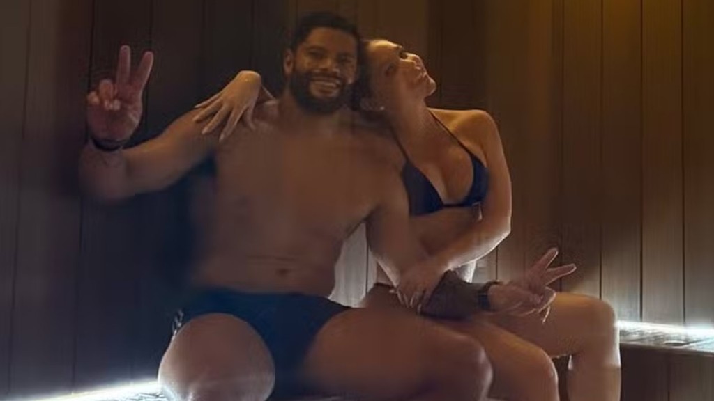 Hulk curte momento de relaxamento com a esposa em sauna, em casa: ‘Com meu amor’