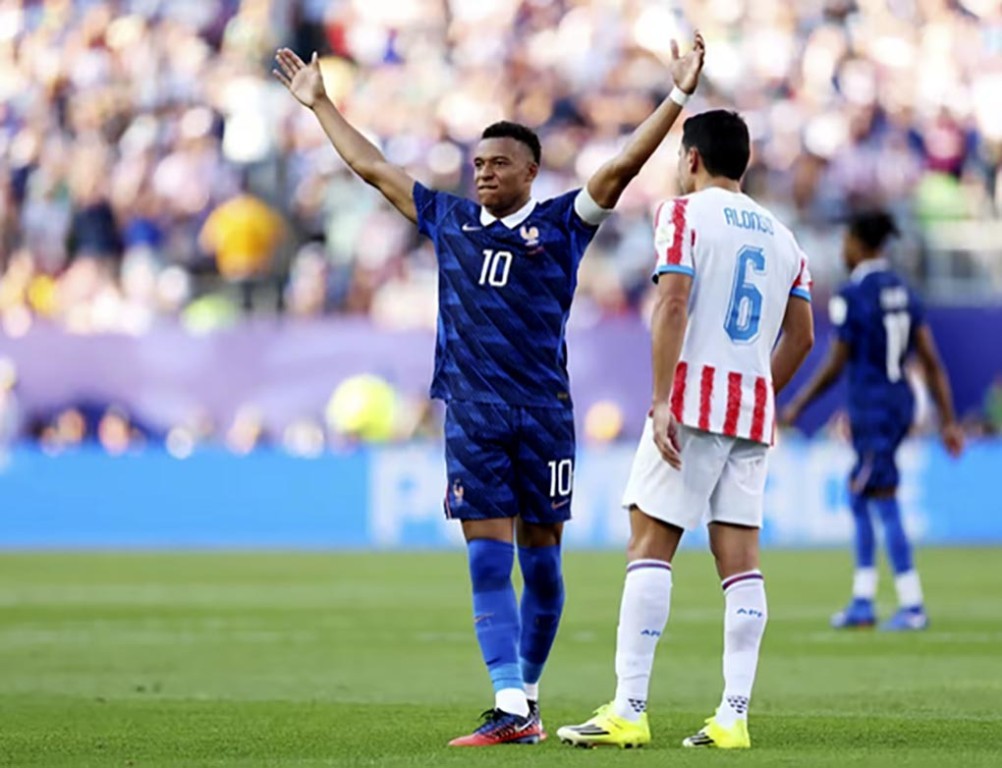 França vence Paraguai com gol de Mbappé e garante vaga nas quartas de final da Copa do Mundo