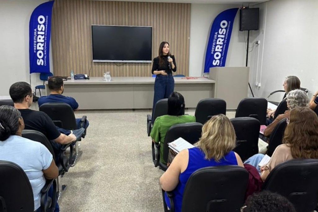 Promotoria realiza ciclo de palestras em escolas no Maio Laranja